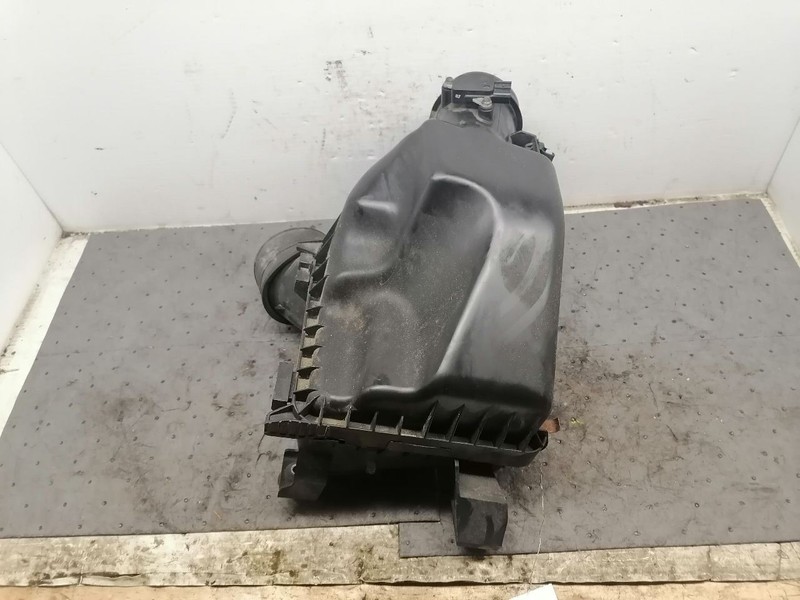 Air Cleaner Assembly Fits 12-14 CR-V 1595594