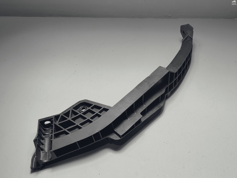 2018-2020 HONDA ACCORD FRONT BUMPER RIGHT PASSENGER SIDE UPPER MOUNT BRACKET OEM
