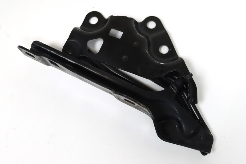 2016-19 Cadillac CTS-V Hood Hinge Left Driver Side Black OEM GM Factory 2318174