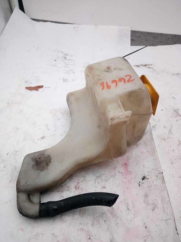 2010 Dodge Caliber Engine Coolant Reservoir Green OEM 05058157AD 2.0L 187K