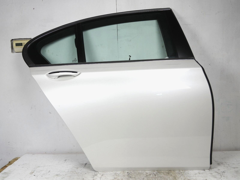 2009 - 2012 BMW 750i REAR PASSENGER RIGHT COMPLETE DOOR WHITE A96 OEM