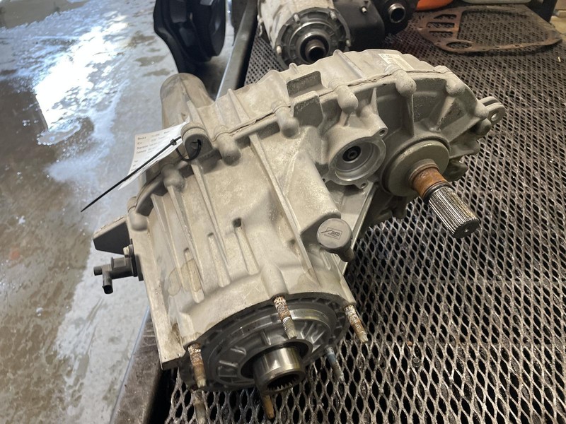 19-'24 DODGE 1500 New Styly Transfer Case 85k miles 6 Month Warranty!