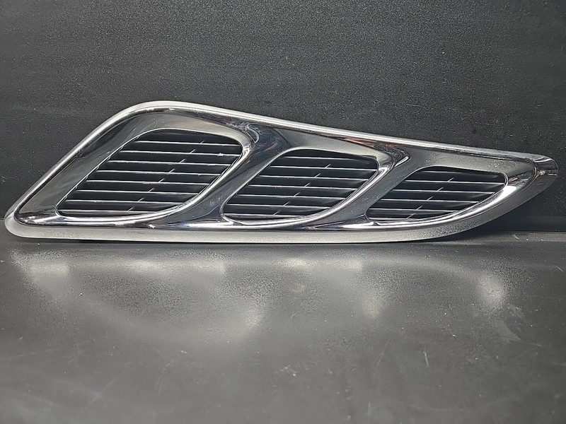 🌌2011-2017 Infiniti QX80 QX56 DRIVER Front Fender Left Chrome Trim Vent Louver
