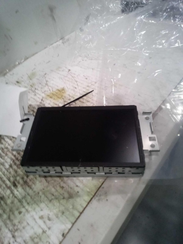 Used Front Center Infotainment Display fits: 2016 Volvo S60 7`` display center d