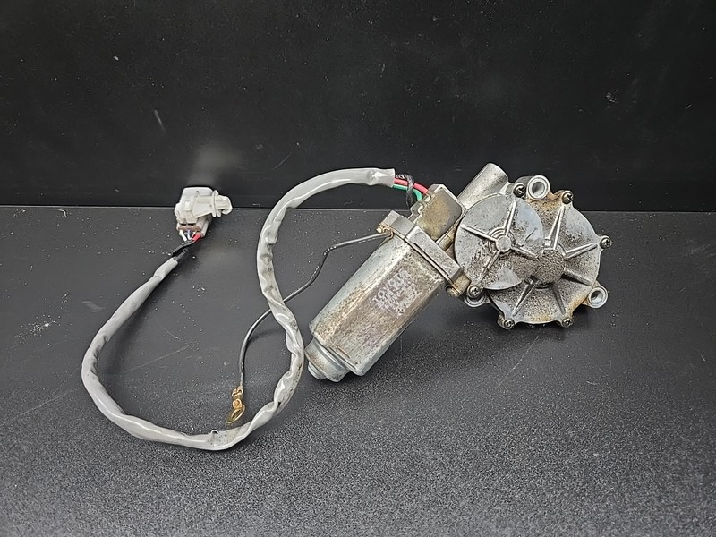 2003 LEXUS SC430 Z40 CONVERTIBLE SLIDE ROOF DRIVE GEAR MOTOR LEFT