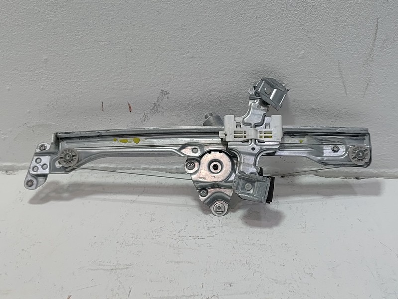 BUICK ENVISTA 2024-2025 FRONT PASSENGER SIDE DOOR WINDOW REGULATOR & MOTOR OEM