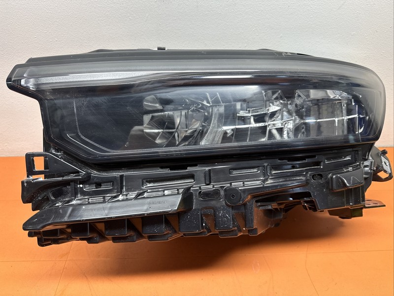 68376993AE | 2021 2022 JEEP GRAND CHEROKEE LEFT HEADLIGHT FULL LED OEM LH Driver