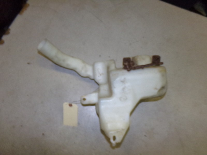 2001 Pontiac Grand Prix Washer Fluid Reservoir 10307979 *FREE SHIPPING*