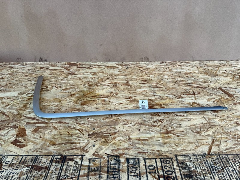 RIVIAN R1S 2022-2026 OEM REAR LEFT DRIVER QUARTER WINDOW MOLDING CHROME TRIM