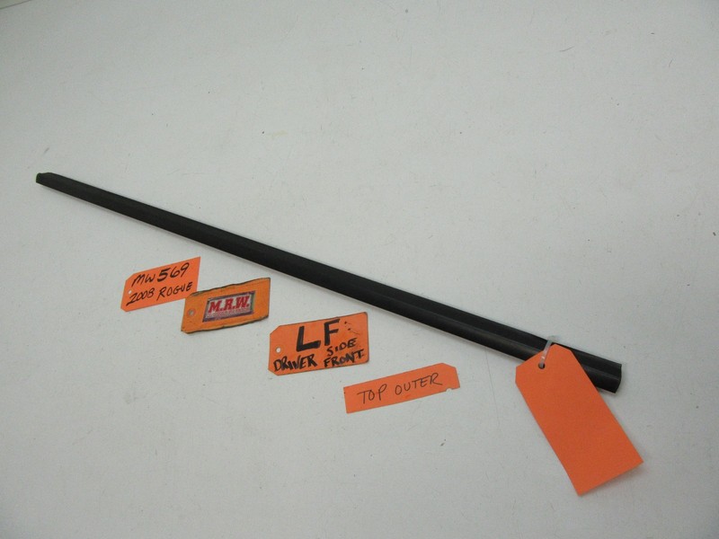 FRONT DOOR PANEL RUBBER TOP OUTER MOLDING GLASS WINDOW BELT SEAL LEFT fits ROGUE