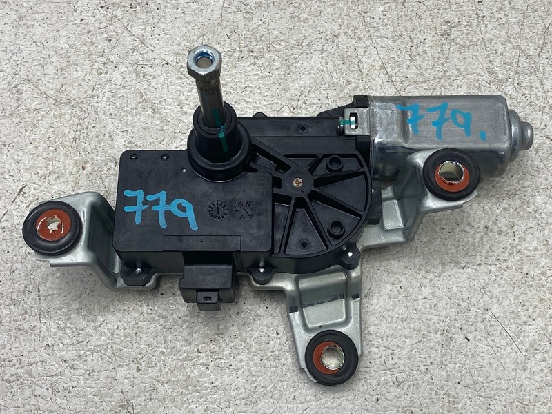 2016-2020 BUICK ENVISION REAR WINDSHIELD WIPER MOTOR OEM LOT779
