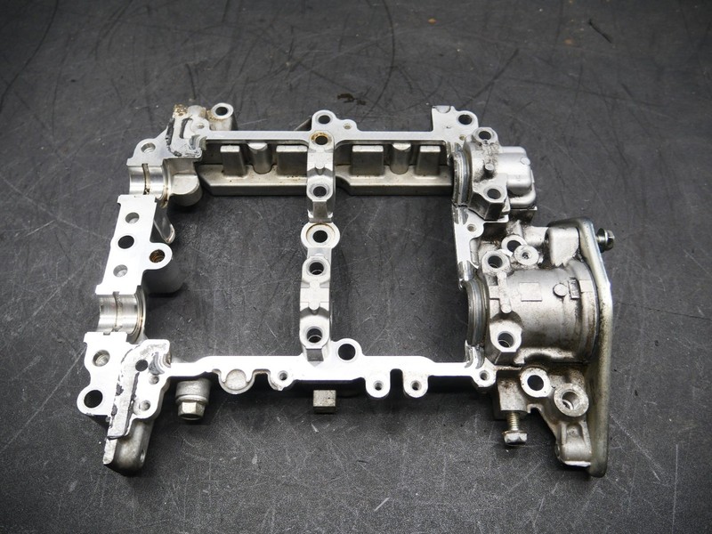 2013-2020 Subaru BRZ Camshaft Right Carrier Housing Block Head Assembly 13114AA0