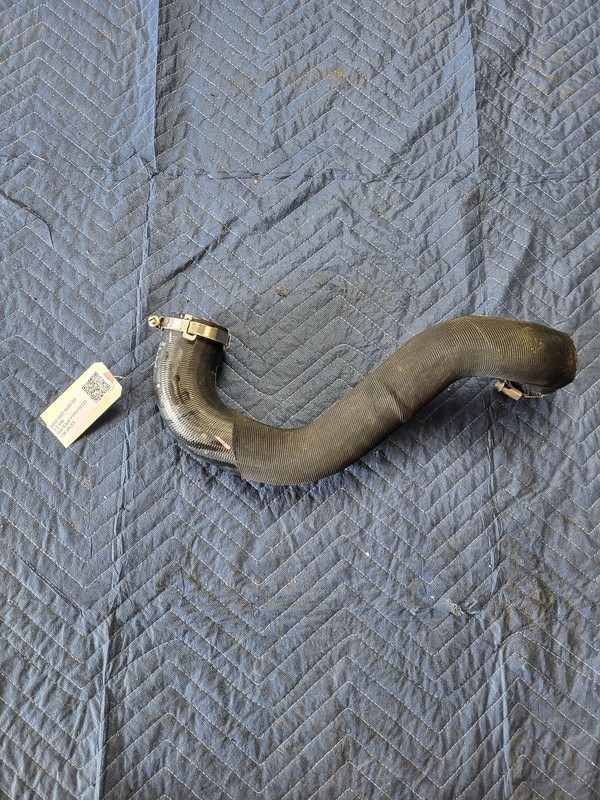 Used Oem Audi Intercooler Right Air Duct 80A145738M for 2021-2023 Q5 2.0L 4WD