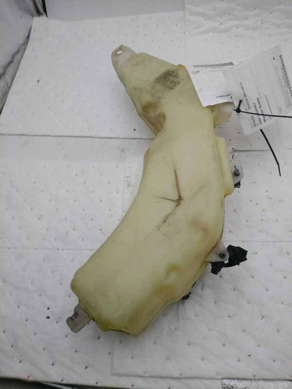2009-2010 Dodge Journey Washer Fluid Reservoir Black OEM 05152029AB 161K Miles