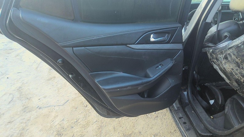 Rear Door Trim Panel NISSAN MAXIMA Left 18 17 16 19 20