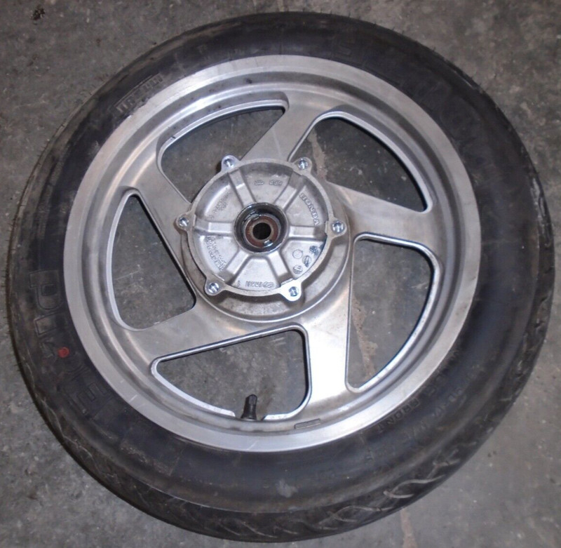 1998 Honda Magna VF750 VF 750 C2 VF750C Front Wheel Rim Tire 120x90-17 98 17"