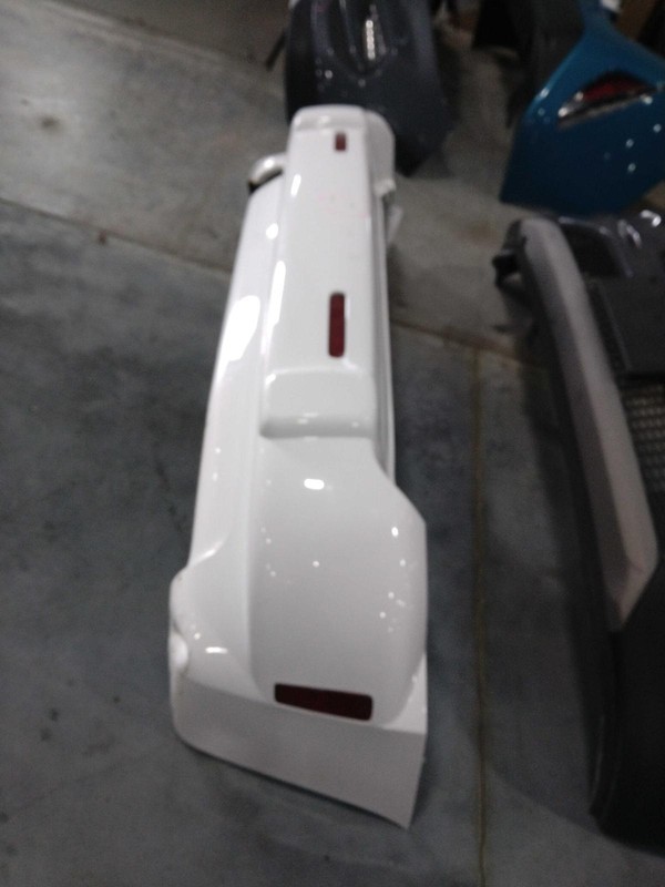 2011 Chevrolet HHR Bumper Assembly OEM Used 77000 Miles - Rear Bumper
