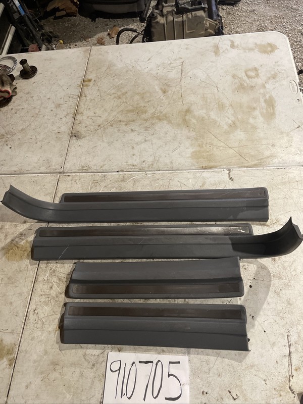 1995 -1997 LEXUS LS400 DOOR SILL SCUFF PLATES SET FRONT REAR LEFT RIGHT GRAY