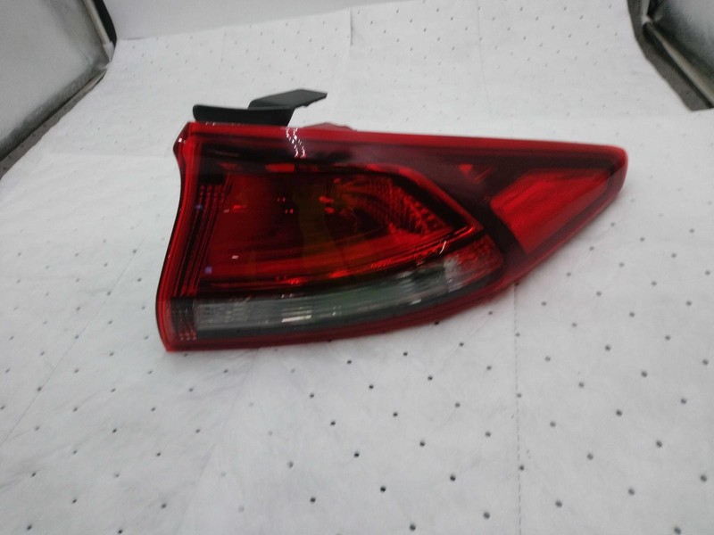 2019 Hyundai Ioniq Right Tail Light Assembly Grey OEM 661888 Used 120K Miles