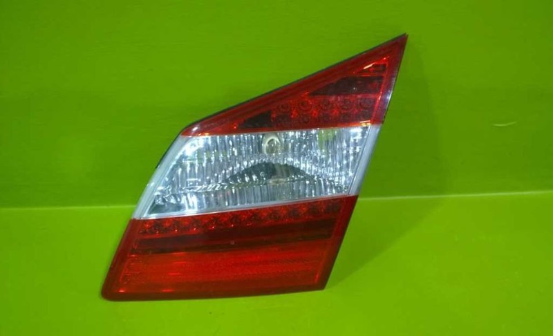 09 10 11 12 13 14 GENESIS PASSENGER RIGHT LID MOUNT TAILLIGHT LAMP OEM 3430-100