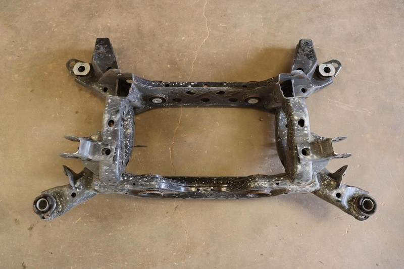 2015-2022 FORD MUSTANG 5.0L GT REAR SUSPENSION CROSSMEMBER SUBFRAME OEM