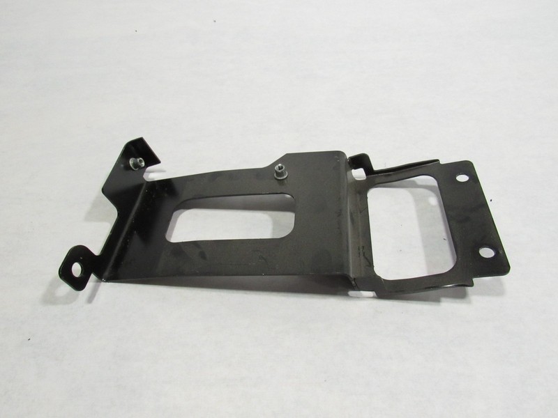 15-19 Ferrari 488 Spider 2017 Lower Knee Center Support Bracket Mount ;@2