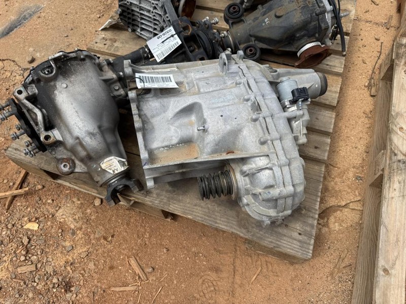 2020-2021 SILVERADO SIERRA 2500 4X4 AUTO TRANSFER CASE ASSEMBLY