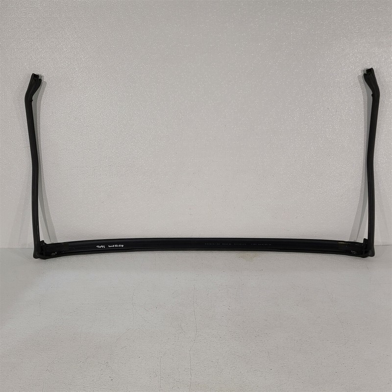 10-13 Corvette C6 Grand Sport Convertible Windshield Weather Strip Seal Aa7096