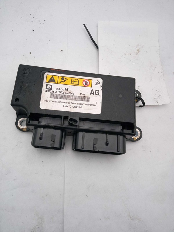 Used Air Bag Module fits: 2012 Chevrolet Cruze Air Bag below center console Grad