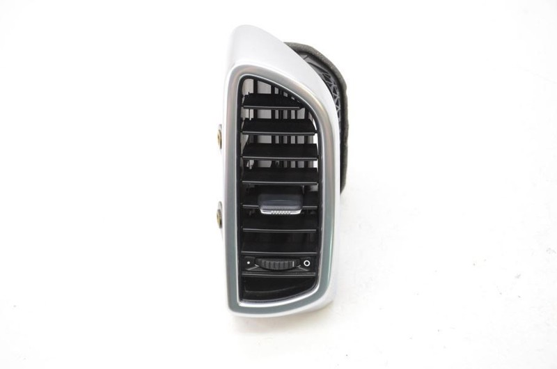 2011-2014 Porsche Cayenne Driver Left Side Dash Vent 7P5819703A