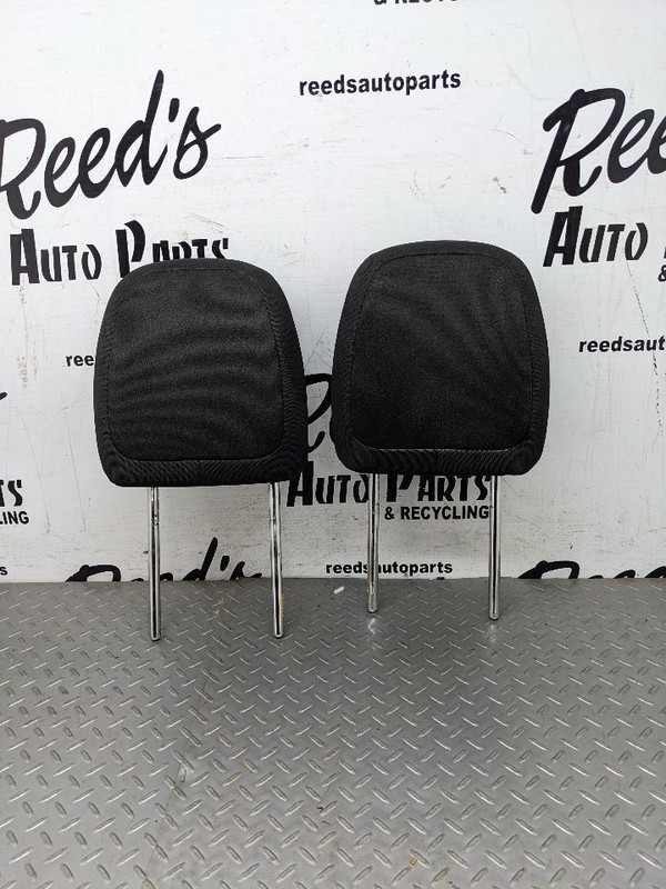 2016-2018 JEEP RENEGADE FRONT PAIR LH & RH SIDE SEAT HEADREST CLOTH BLAC 114