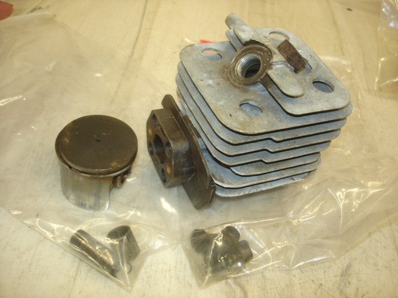 Jonsered 451e piston and cylinder mahle 42mmchainsaw part only