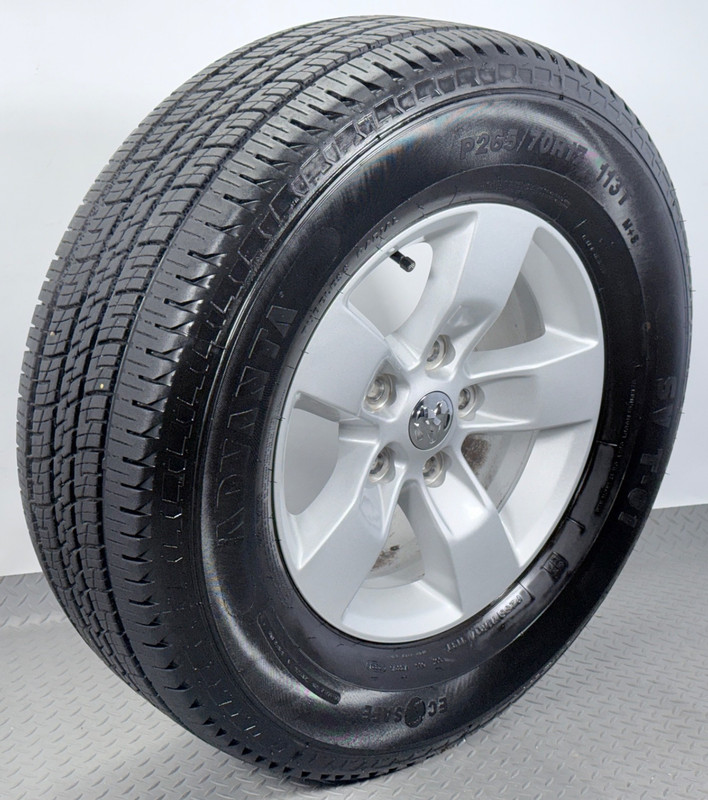 ✅ 13-24 RAM 1500 Classic OEM FACTORY ALLOY SILVER WHEEL RIM 17x7 TIRE 265/70 R17