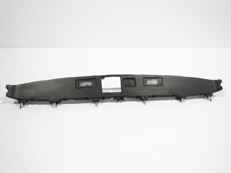 Land Range Rover Evoque 2023 Rear Tailgate Trunk License Plate Holder 20-24 ;:A