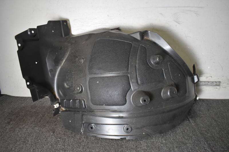 BMW X7 2023 G07 cover wheelhouse rear front right wheel arch 7424914 Bmw x7