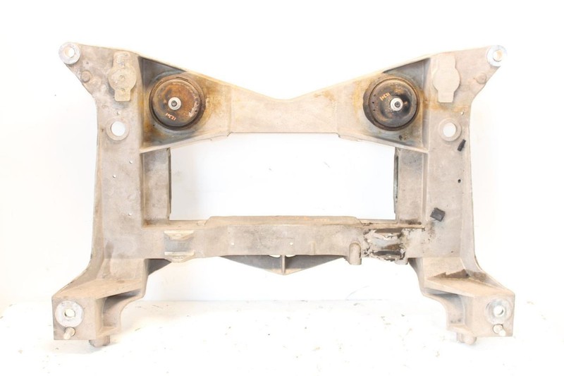 01-04 CORVETTE 5.7L LS1 Front Suspension Crossmember Assembly