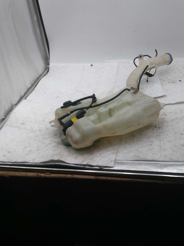 2017 Lincoln Continental Washer Fluid Reservoir OEM Black 83K Miles NJ25-25557