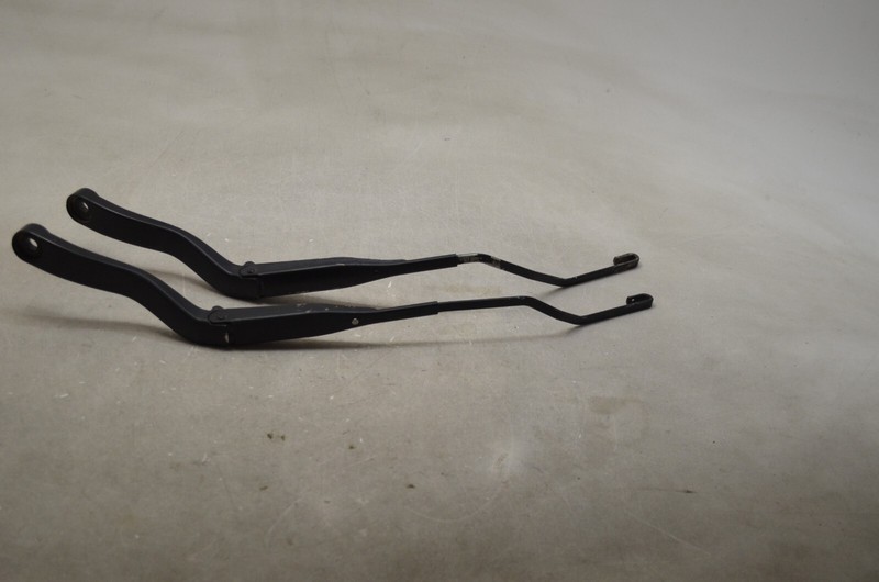 09-12 DODGE RAM 2500 FRONT LEFT / RIGHT WINDSHIELD WIPER ARM SET OEM