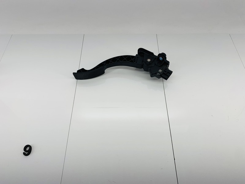 11-25 MITSUBISHI OUTLANDER SPORT 2.0L L4 GASOLINE ENGINE ACCELERATOR PEDAL OEM