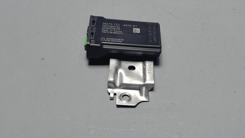 ACURA MDX 2016-2020 KEYLESS ENTRY TRANSCEIVER TELEMATICS CONTROL MODULE OEM