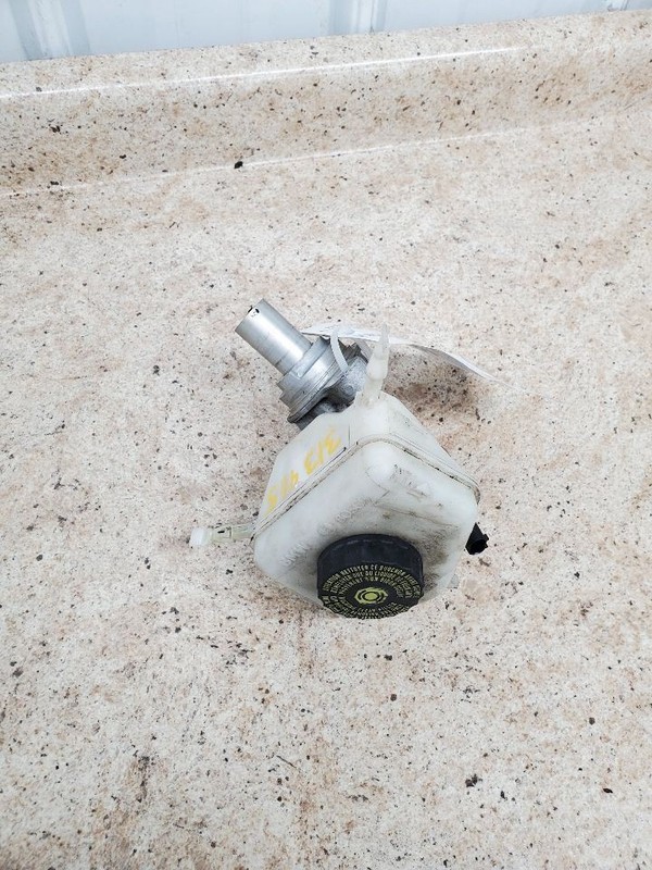 Brake Master Cylinder Fits 12-18 BMW 328i 301587