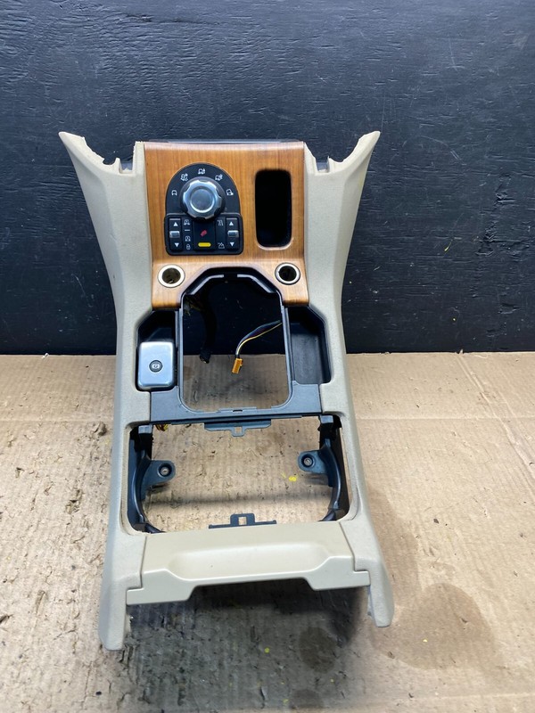 2010-2013 Land Rover Lr4 Center Console Audio Control Switch Shifter Trim N0423