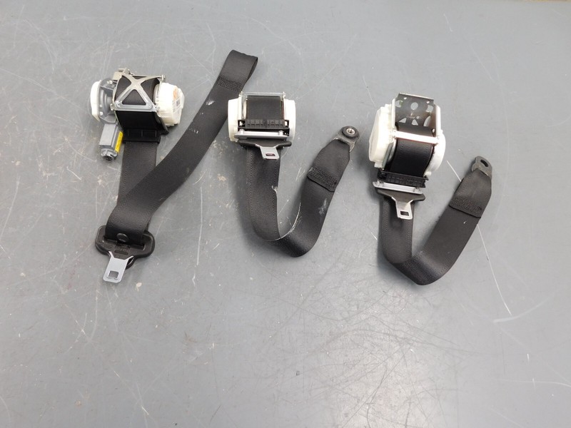 2015 11 12 13 14 16 Ferrari FF Seat Belt Partial Set #7170 J1