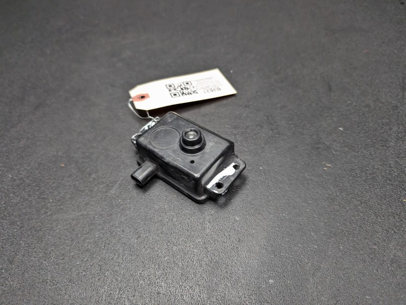 Rear Hands Free Closure Lamp 2022 Buick Envision 13540013 2021 2023