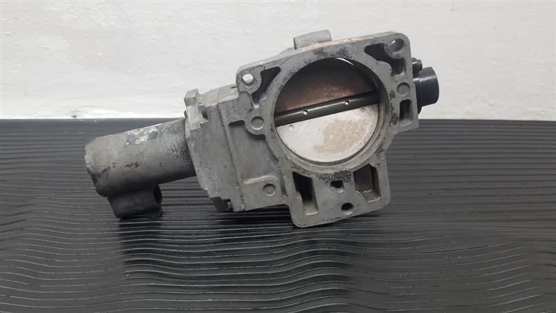 01-02 Chevrolet Silverado 2500 8.1L Throttle Valve Body Assembly OEM 17113671