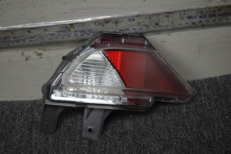 2014-2018 TOYOTA RAV4 REAR TAIL LIGHT LEFT SIDE FACTORY OEM