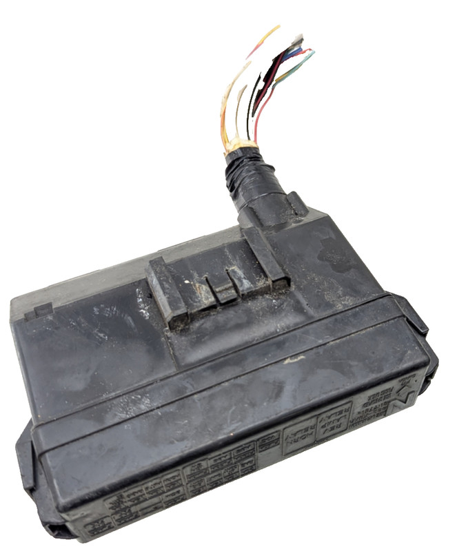 2005-2006 Infiniti G35 Coupe Engine Fuse Relay Box OEM