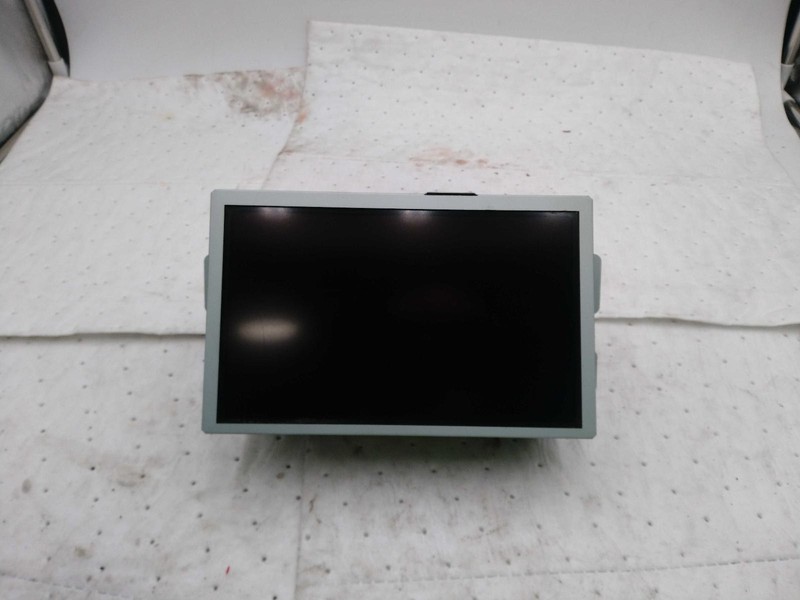 2015 Lincoln MKZ Infotainment Display OEM Grey - Used, Scratches, 89k Miles