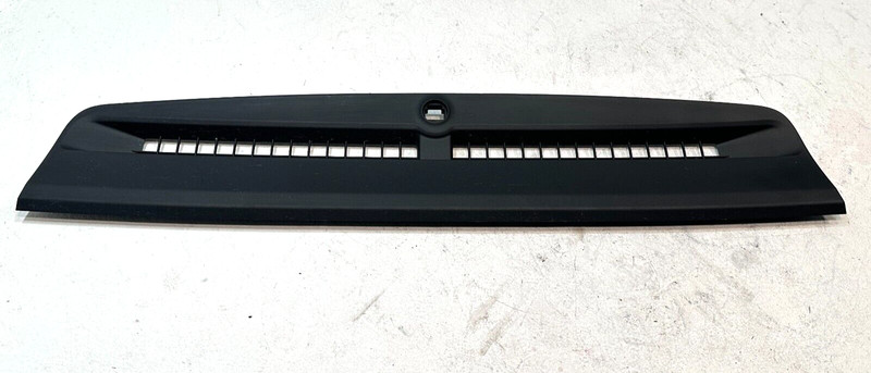 TOYOTA CAMRY XSE 2018 DASH INSTRUMENT PANEL DEFROST GRILLE COVER PANEL TRIM OEM