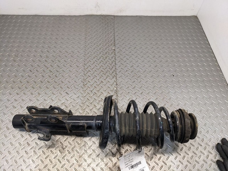 Driver Left Strut Front SS Fits 10 CAMARO 1015554